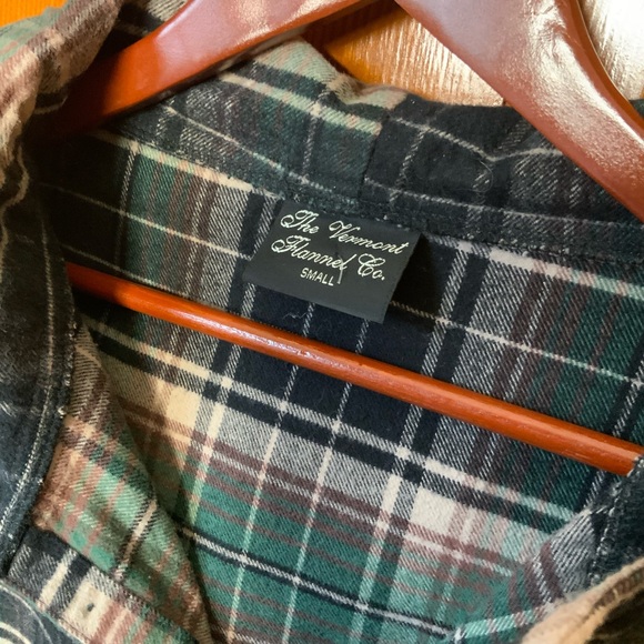 Flannel Pull Over - Picture 3 of 16